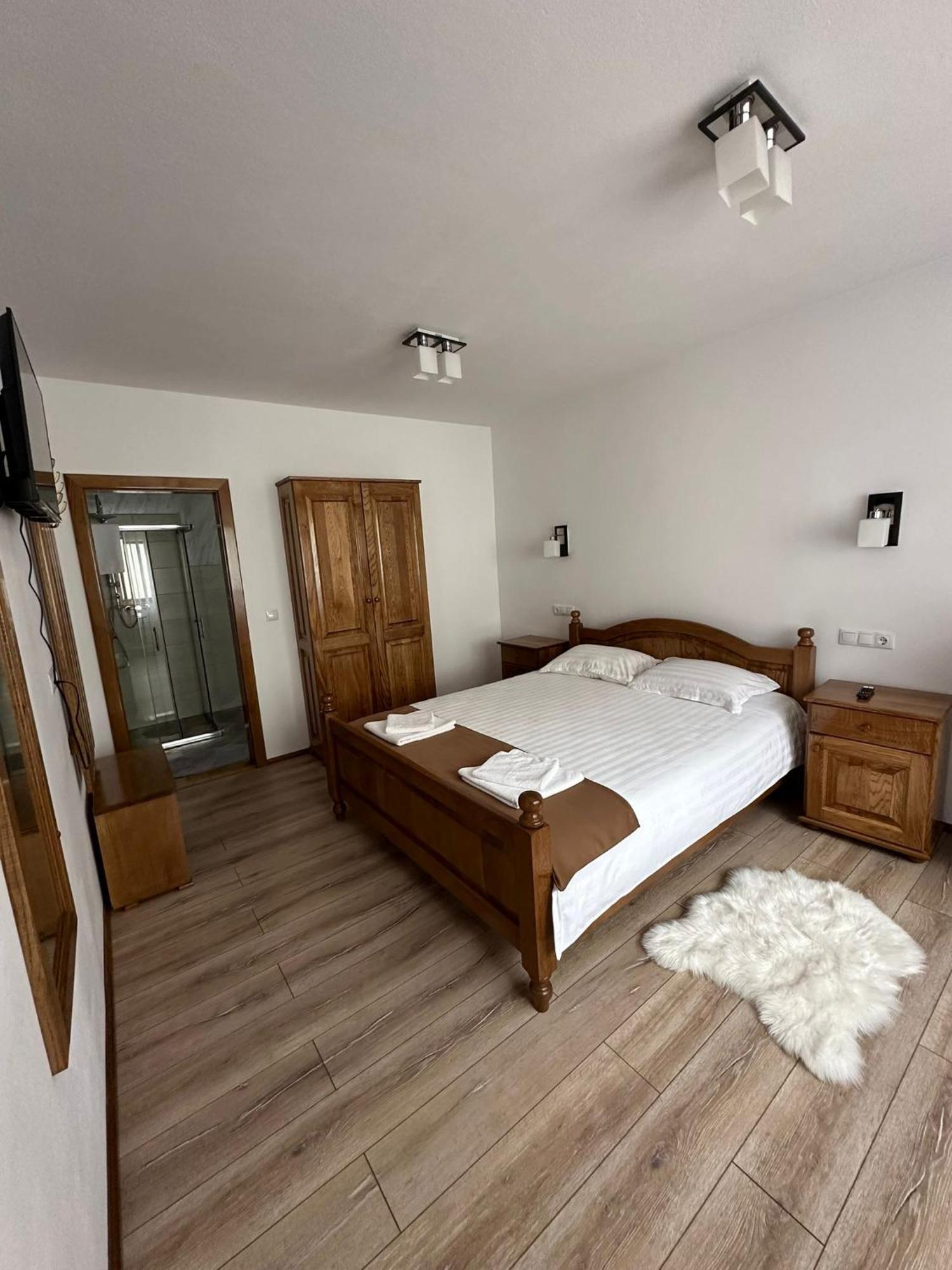 Casa Dacului Hotell Petrova Eksteriør bilde